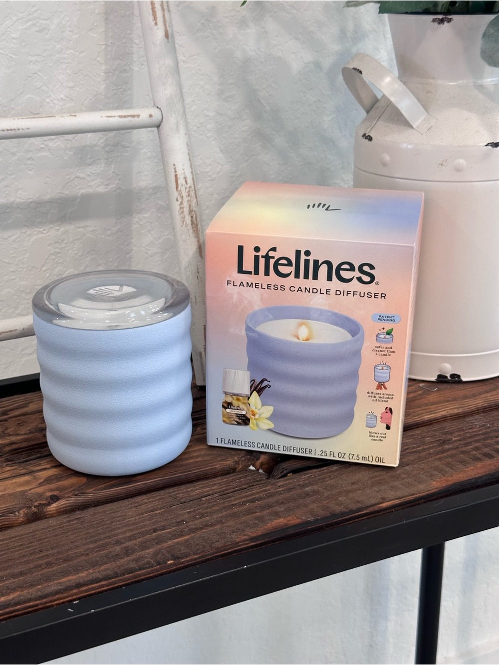 NIB Lifelines Flameless Candle Diffuser Bubble Periwinkle Very Vanilla